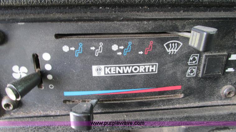 image for item G9280 1999 Kenworth T300 semi truck