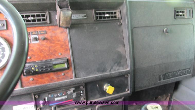 image for item G9280 1999 Kenworth T300 semi truck