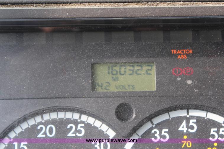 image for item H2715 2002 Freightliner FL70 Crew Cab flatbed truck