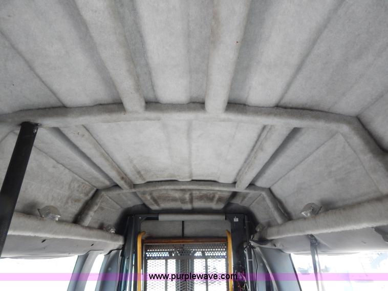 image for item H3320 1995 Ford Club Wagon van