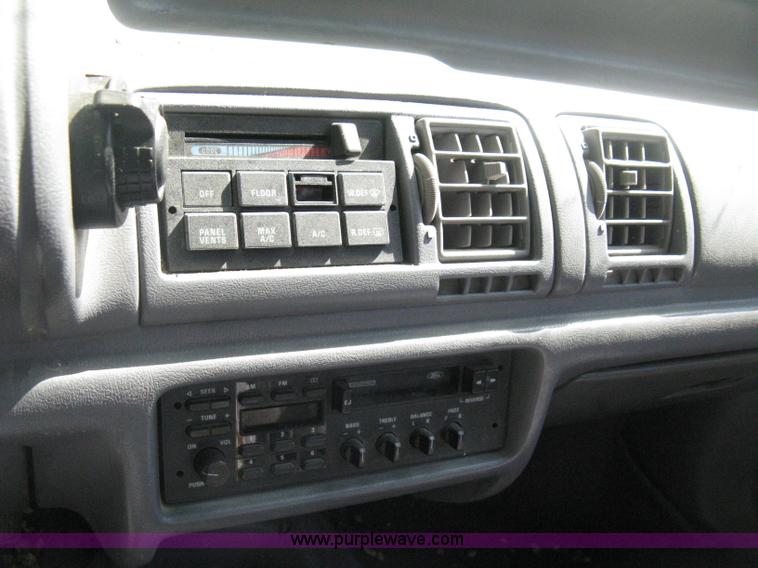 image for item H5351 1993 Mercury Topaz GS