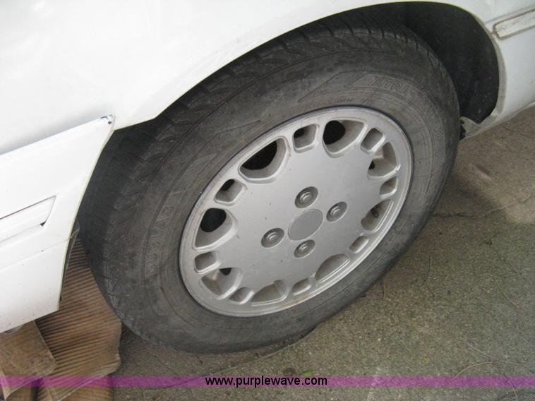 image for item H5351 1993 Mercury Topaz GS