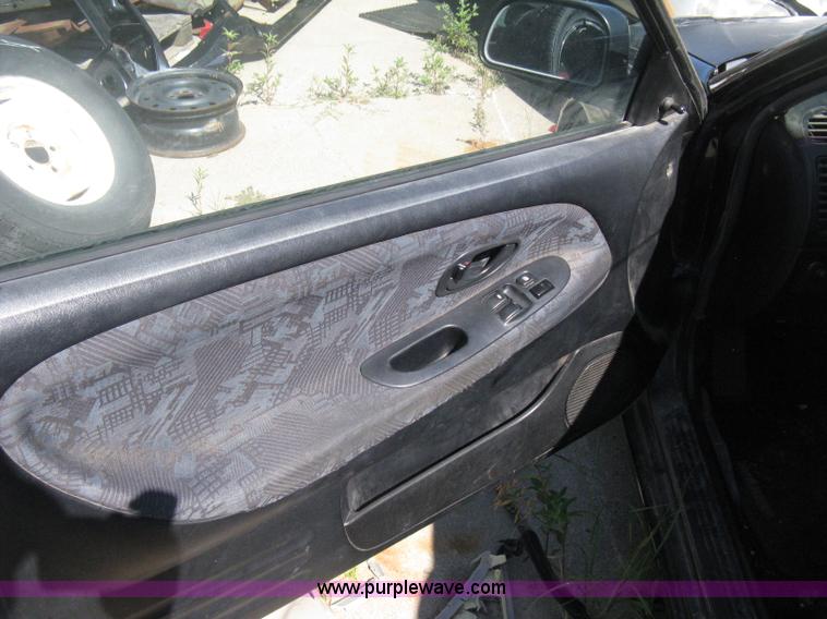 image for item H5352 2000 Mitsubishi Mirage DE