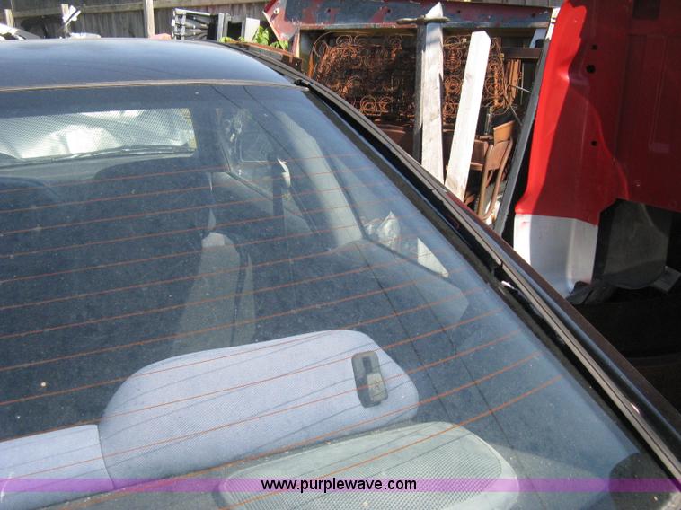 image for item H5352 2000 Mitsubishi Mirage DE