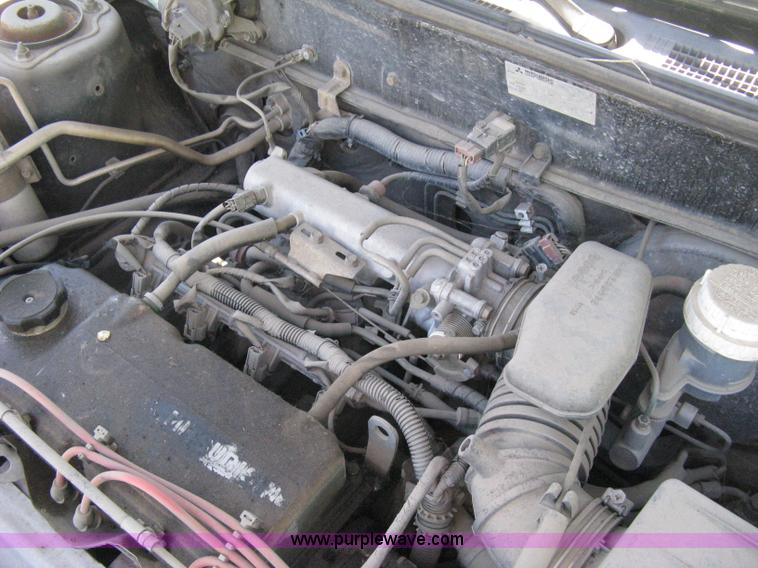 image for item H5352 2000 Mitsubishi Mirage DE