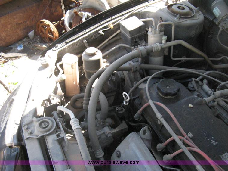 image for item H5352 2000 Mitsubishi Mirage DE