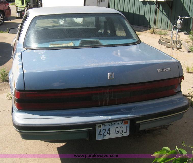image for item H5353 1989 Buick Century Limited