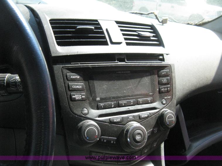 image for item H5354 2003 Honda Accord EX