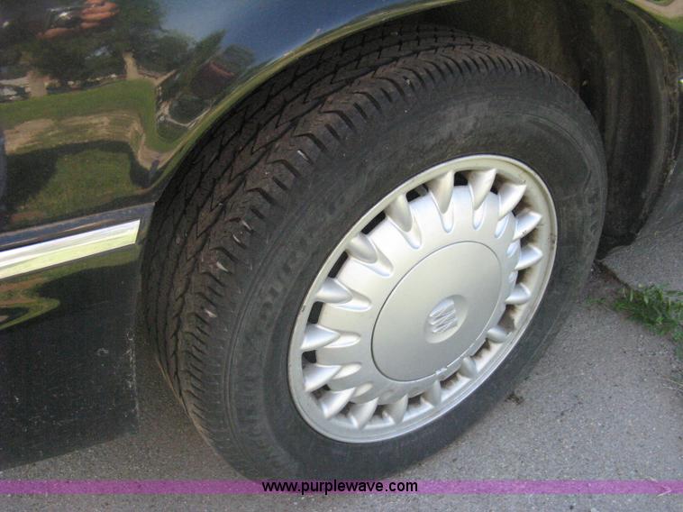 image for item H5356 1997 Buick Park Avenue Ultra