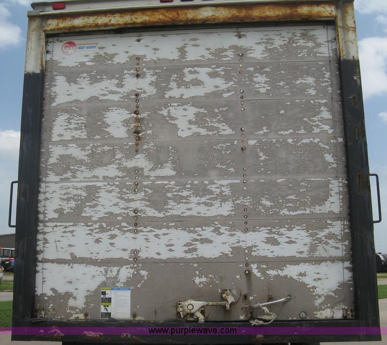 image for item H5368 1995 Ford CF7000 box truck
