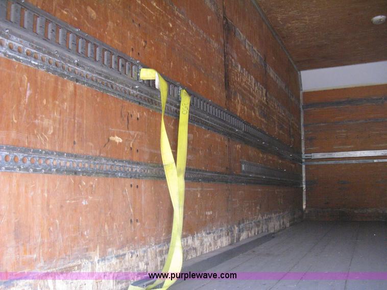 image for item H5368 1995 Ford CF7000 box truck