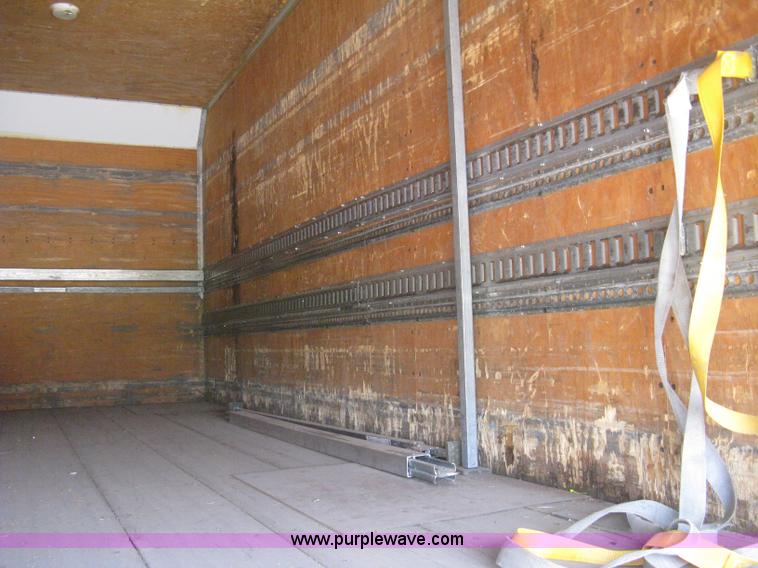 image for item H5368 1995 Ford CF7000 box truck