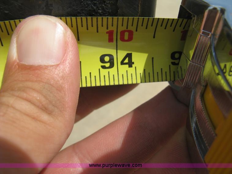 image for item H5368 1995 Ford CF7000 box truck