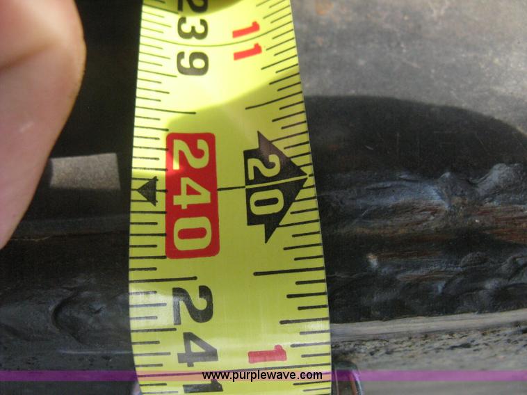 image for item H5368 1995 Ford CF7000 box truck