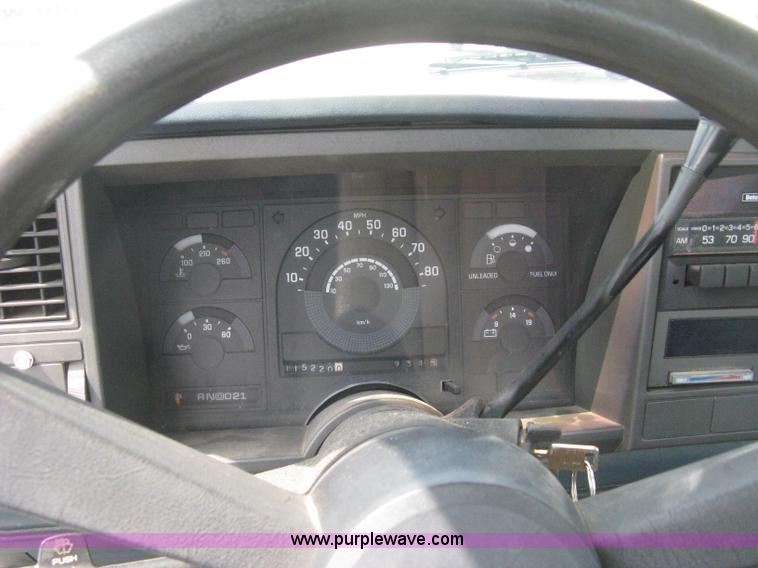 image for item H5369 1991 Chevrolet Cheyenne 1500 pickup truck