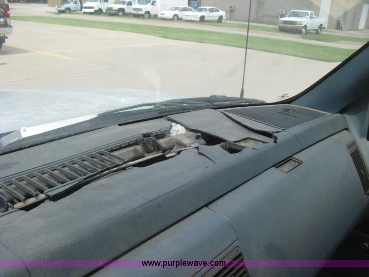 image for item H5369 1991 Chevrolet Cheyenne 1500 pickup truck