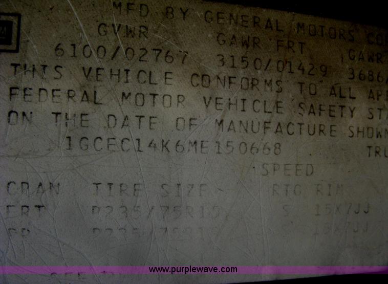 image for item H5369 1991 Chevrolet Cheyenne 1500 pickup truck