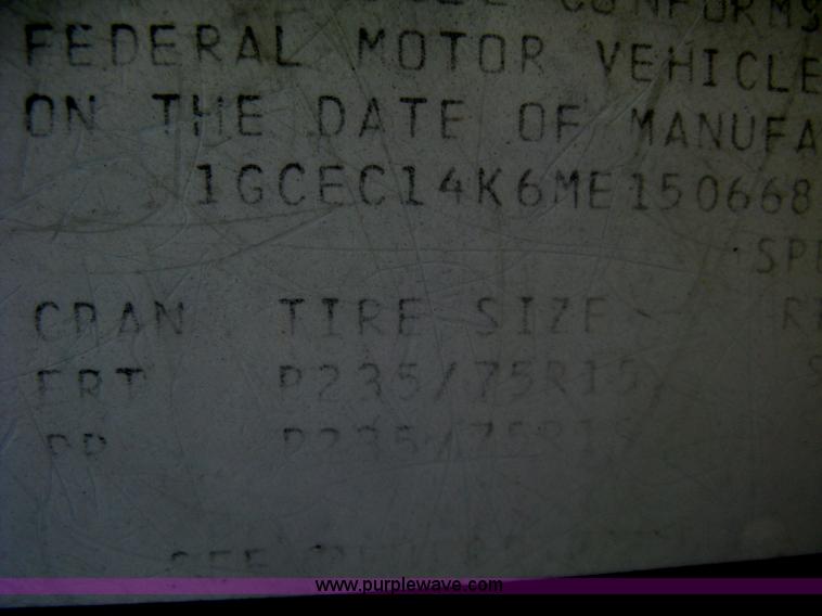 image for item H5369 1991 Chevrolet Cheyenne 1500 pickup truck