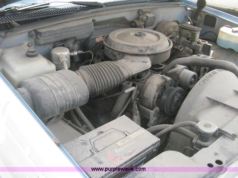 image for item H5369 1991 Chevrolet Cheyenne 1500 pickup truck