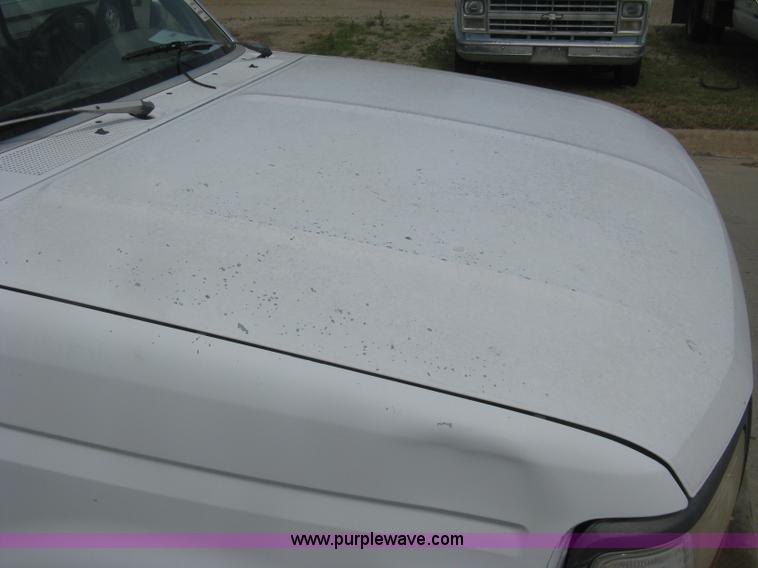 image for item H5370 1993 Ford F150 XL pickup truck