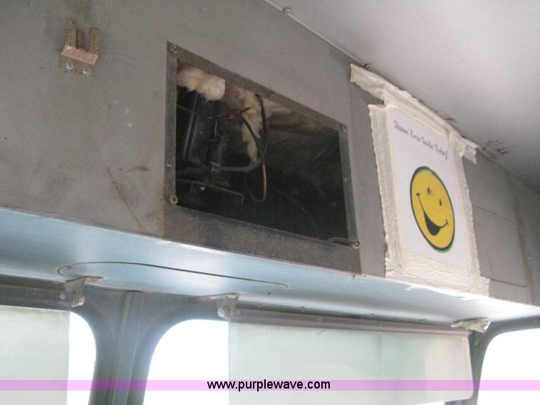 image for item H5372 1981 Chevrolet P30 step van