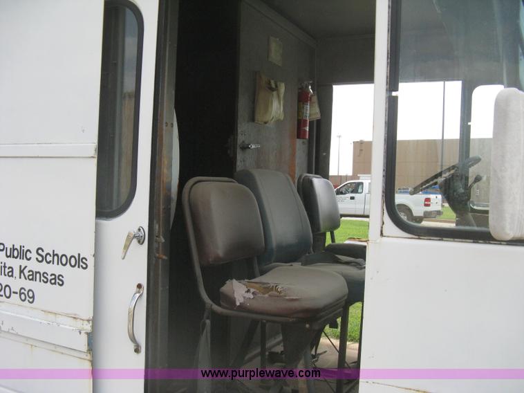 image for item H5372 1981 Chevrolet P30 step van