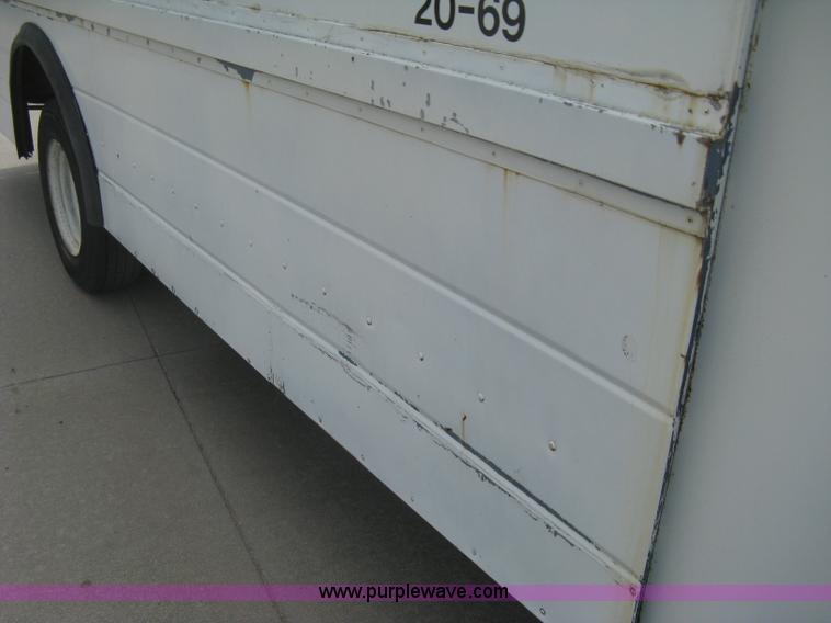 image for item H5372 1981 Chevrolet P30 step van