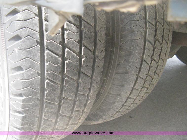 image for item H5372 1981 Chevrolet P30 step van