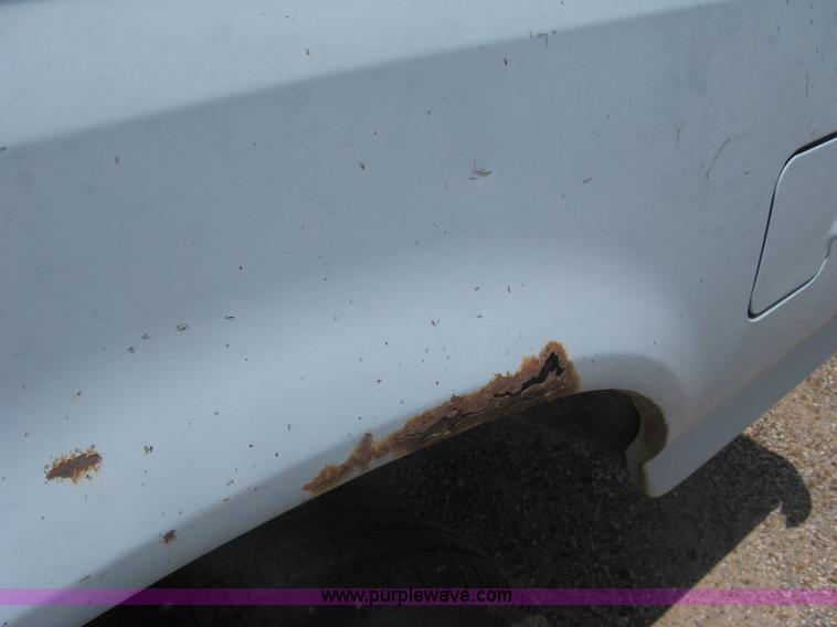 image for item H5376 1989 Ford F150 Custom pickup truck