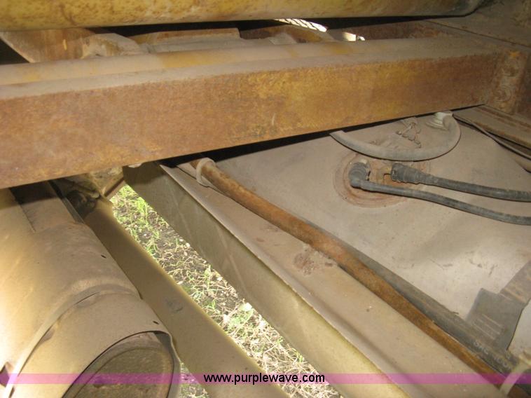 image for item H5377 1989 Ford F450 Super Duty flatbed pickup truck