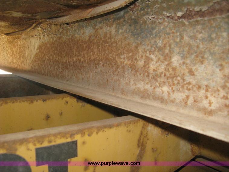 image for item H5377 1989 Ford F450 Super Duty flatbed pickup truck