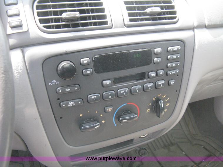 image for item H5378 2007 Ford Taurus SE