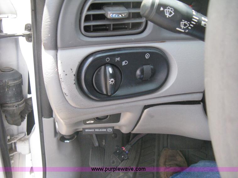 image for item H5378 2007 Ford Taurus SE