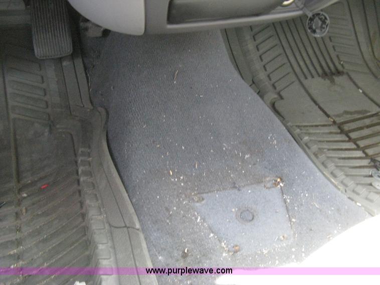 image for item H5378 2007 Ford Taurus SE