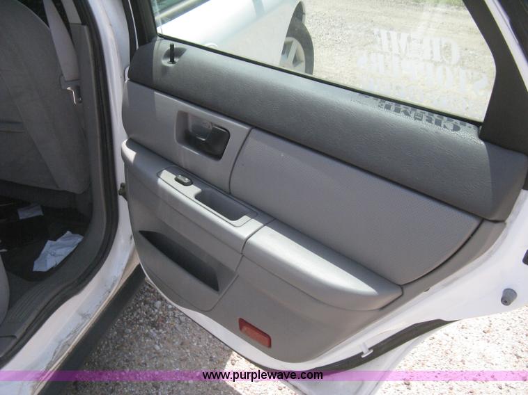 image for item H5378 2007 Ford Taurus SE