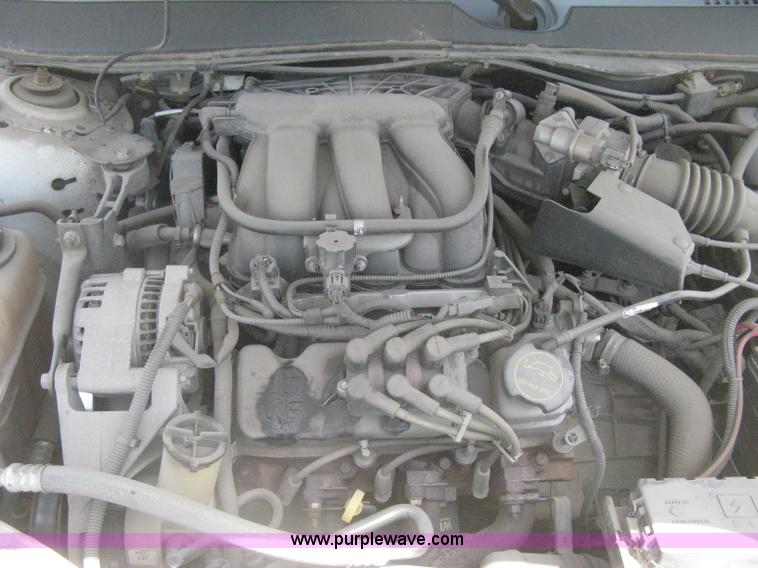 image for item H5378 2007 Ford Taurus SE