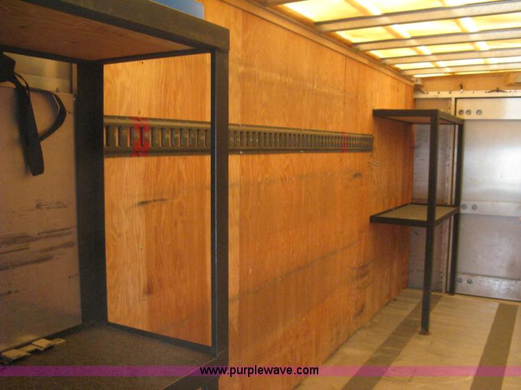 image for item H5379 2003 Workhorse P42 step van