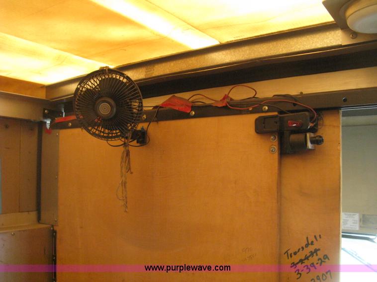 image for item H5379 2003 Workhorse P42 step van