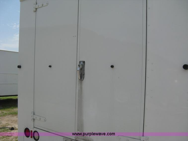 image for item H5379 2003 Workhorse P42 step van