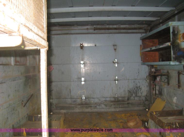 image for item H5380 1982 Ford Econoline box truck