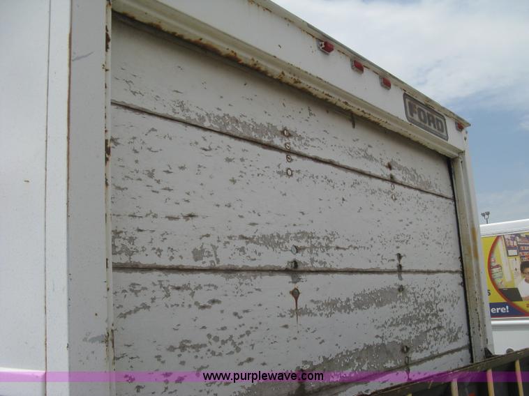 image for item H5380 1982 Ford Econoline box truck