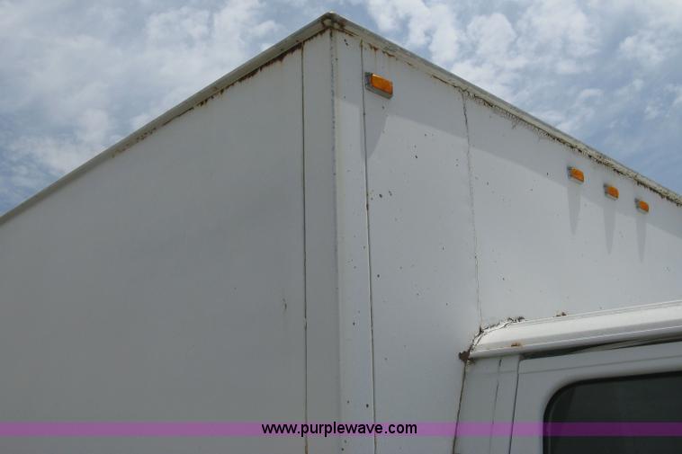 image for item H5380 1982 Ford Econoline box truck