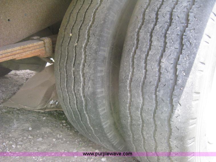 image for item H5380 1982 Ford Econoline box truck