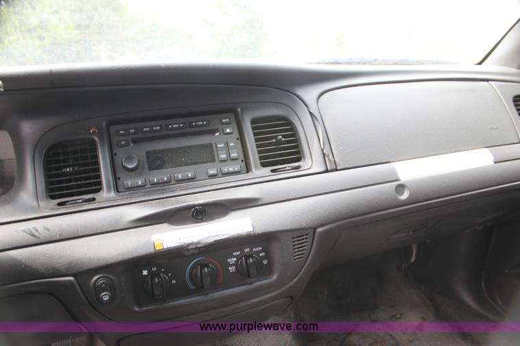 image for item H5384 2008 Ford Crown Victoria Police Interceptor