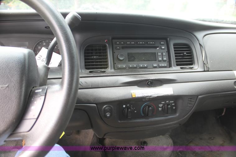 image for item H5384 2008 Ford Crown Victoria Police Interceptor