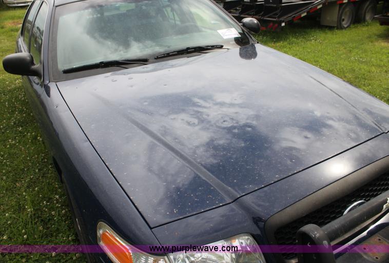 image for item H5384 2008 Ford Crown Victoria Police Interceptor