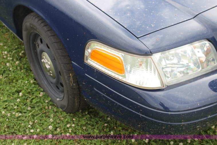 image for item H5384 2008 Ford Crown Victoria Police Interceptor
