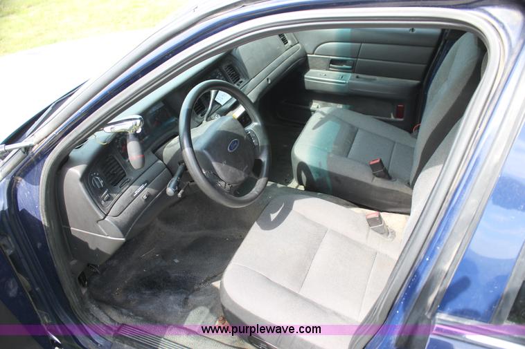 image for item H5385 2008 Ford Crown Victoria Police Interceptor