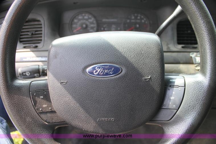 image for item H5385 2008 Ford Crown Victoria Police Interceptor