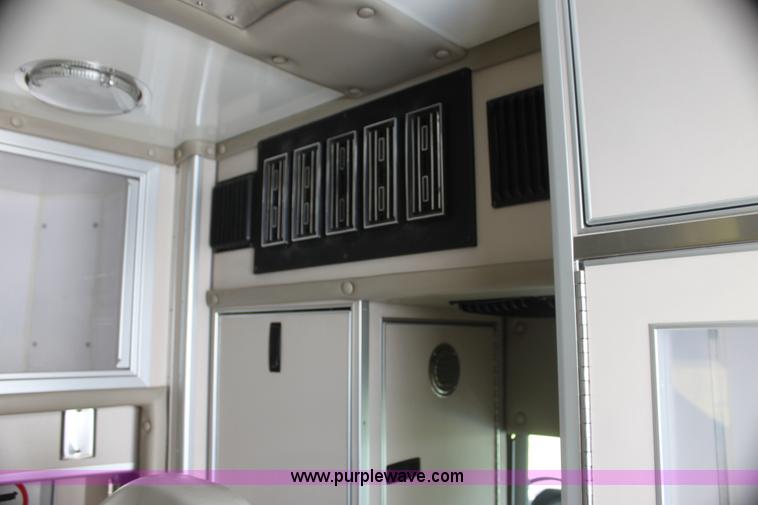 image for item H5387 2010 Ford E450 ambulance